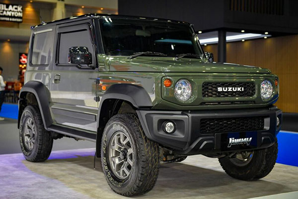 Giá xe suzuki Jimny mầu xanh 